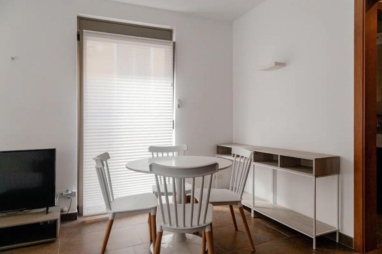 Residential Tourist Apartments カルデス・デストラック エクステリア 写真