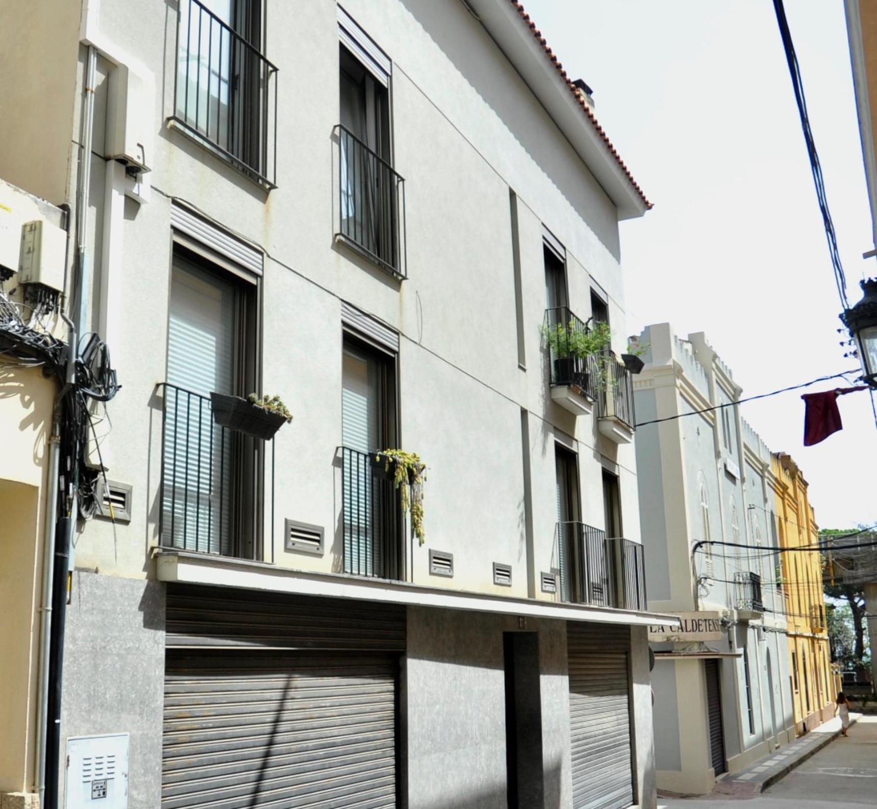 Residential Tourist Apartments カルデス・デストラック エクステリア 写真