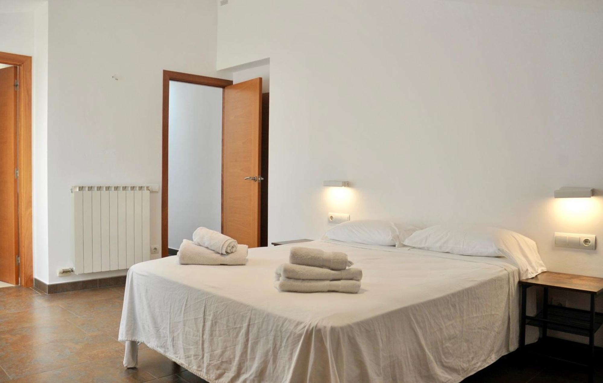 Residential Tourist Apartments カルデス・デストラック エクステリア 写真