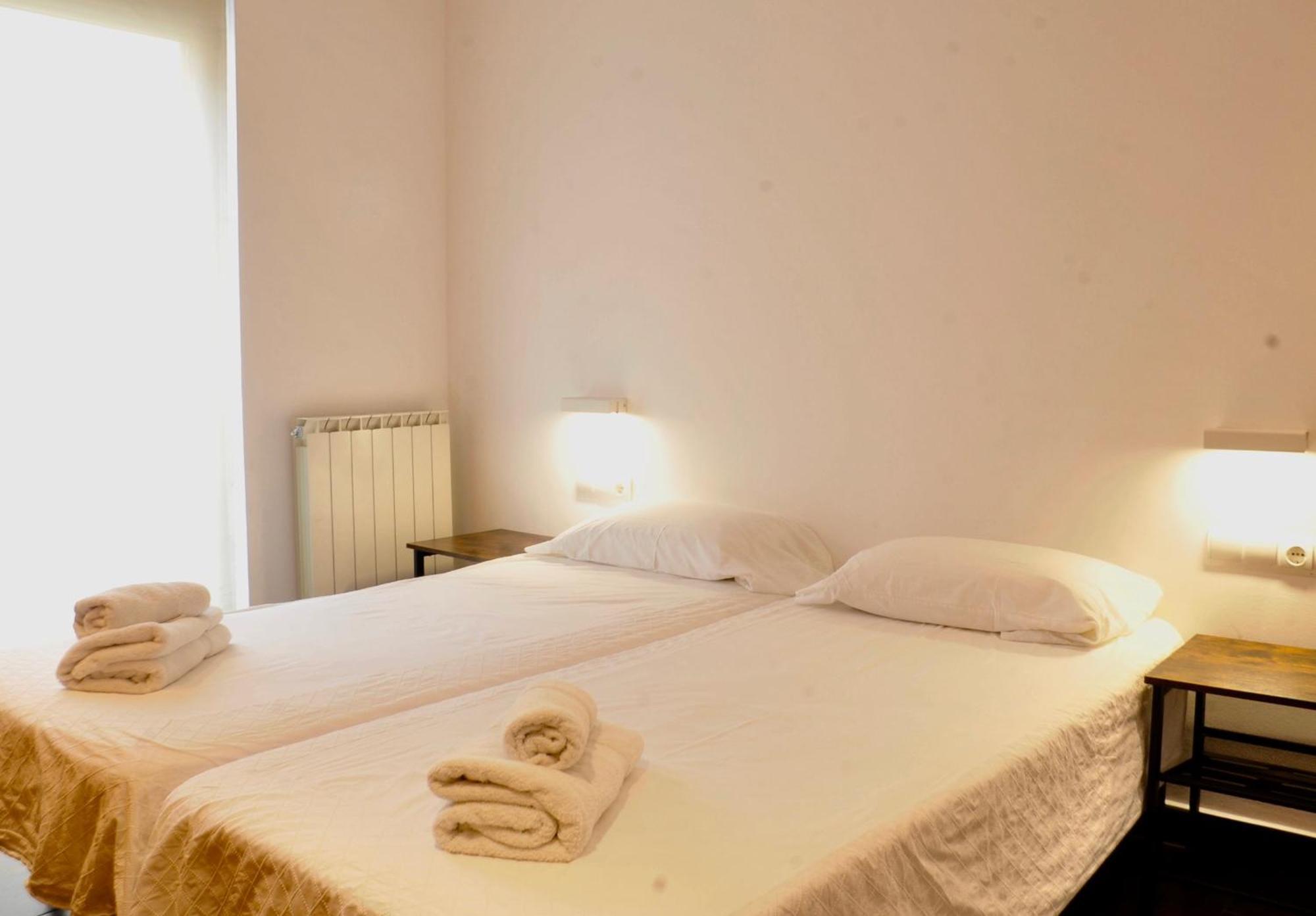 Residential Tourist Apartments カルデス・デストラック エクステリア 写真