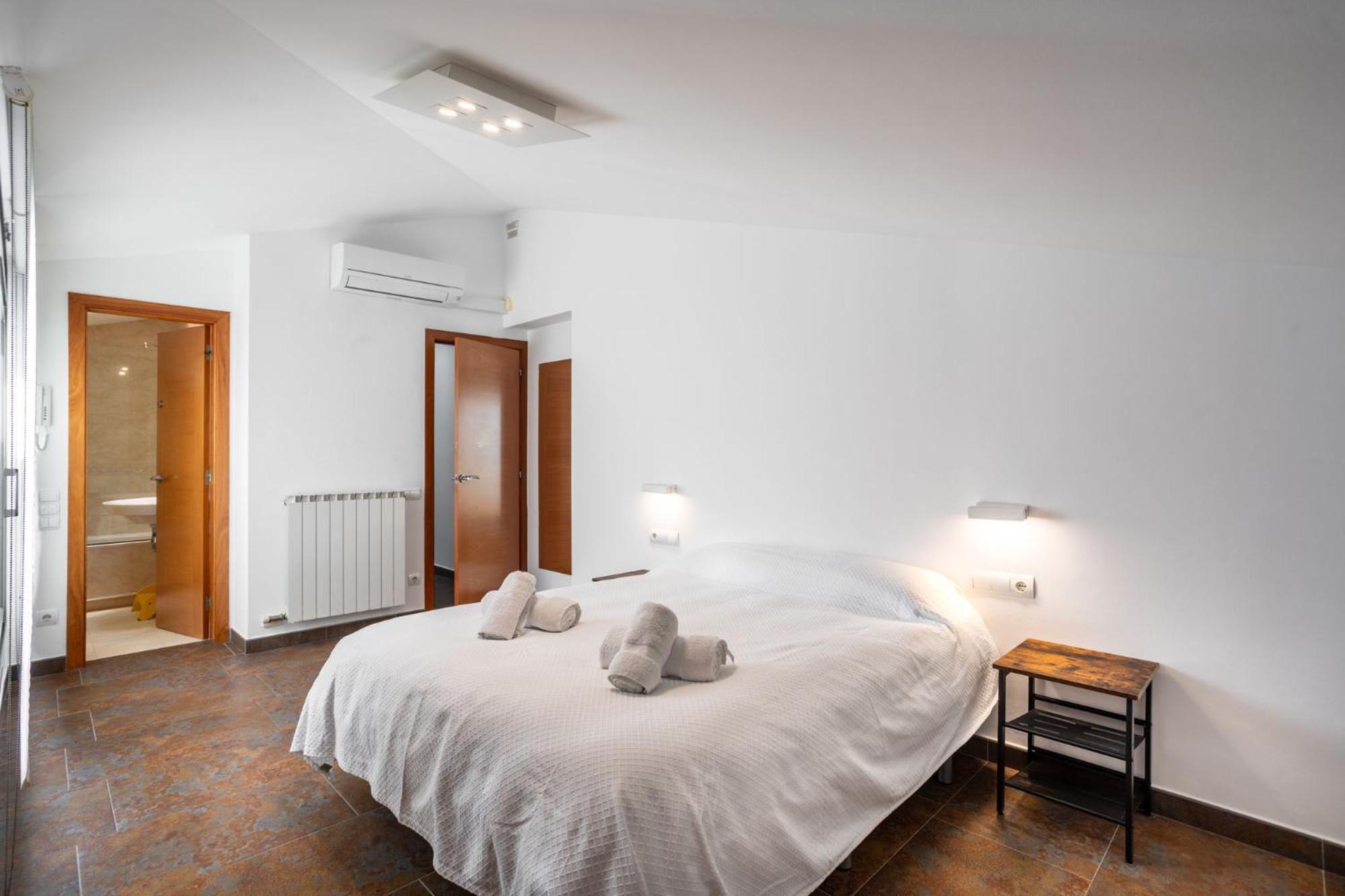 Residential Tourist Apartments カルデス・デストラック エクステリア 写真