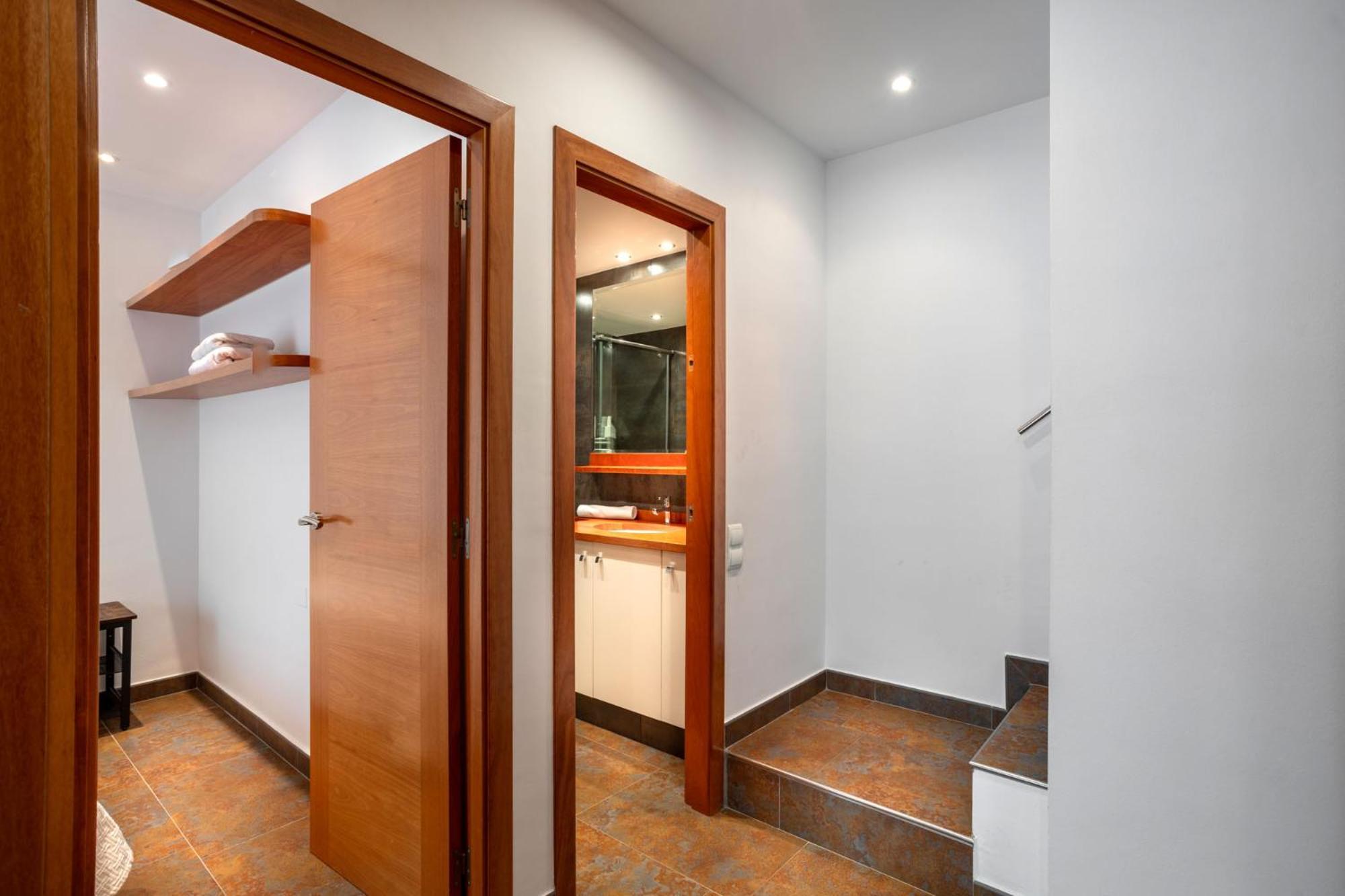 Residential Tourist Apartments カルデス・デストラック エクステリア 写真